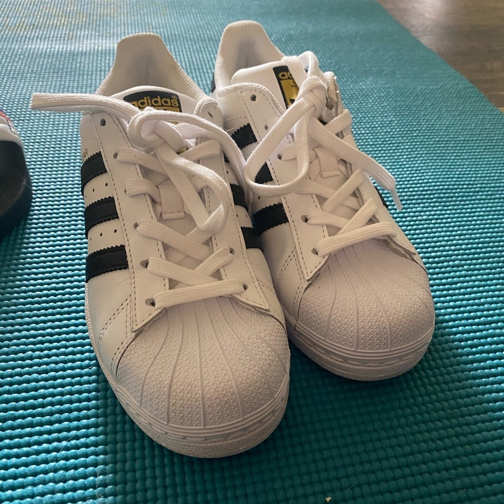 Adidas superstar